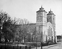 Lund Cathedral in c. 1870, before Helgo Zettervall's changes to the western end of the building. Cathedral of Lund in 1860.jpg