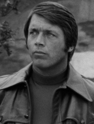 <span class="mw-page-title-main">Chad Everett</span> American actor (1937–2012)