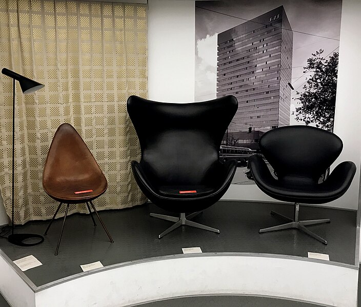 File:Chairs at Danish Design Museum.jpg