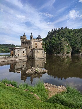 Image illustrative de l’article Château de La Roche (Saint-Priest-la-Roche)