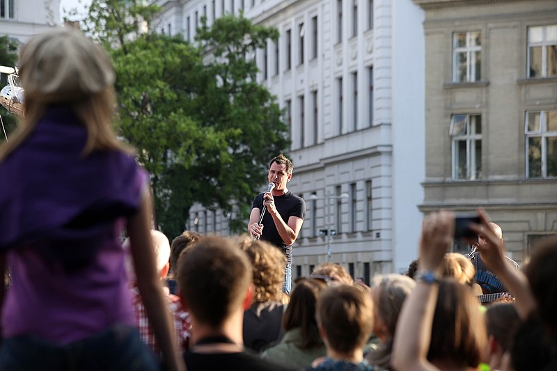 File:Christoph und Lollo - Fest für den Rundfunk in Wien 2014 f.jpg