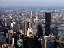 Pemandangan dari Gedung Chrysler dari Empire State Building