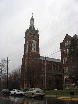 Oldenburg, Indiana'daki manastır kilisesi.jpg