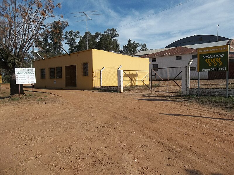 File:Cooplantio Unidade Arroio do Só. Av. Vista Alegre, Palma, Santa Maria - panoramio.jpg