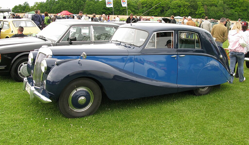 Hooper & Co. Coachbuilders 1024px-Daimler_DB18_Empress_1951