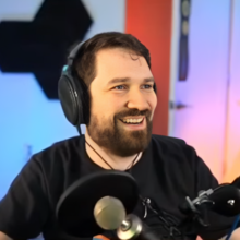 Bonnell in 2022. Destiny (streamer), June 2022 (cropped).png