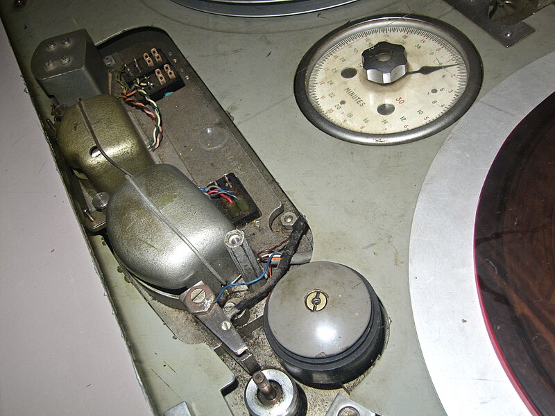 File:EMI tape recorder used at Abbey Road Studio (2).jpg