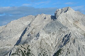 Vedere spre Spritzkarspitze (stânga) și Eiskarlspitze din sud.