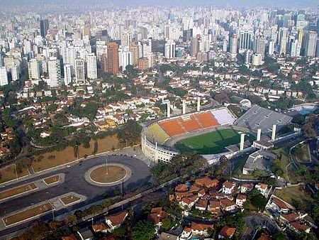 ไฟล์:Estadio_Pacaembu3.jpg