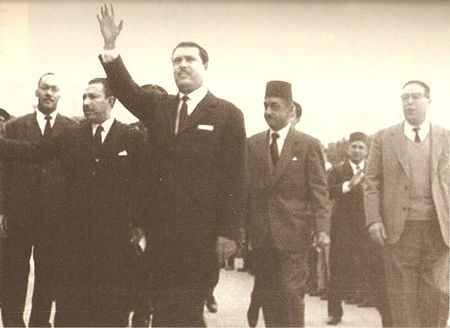 Fikini waving.jpg