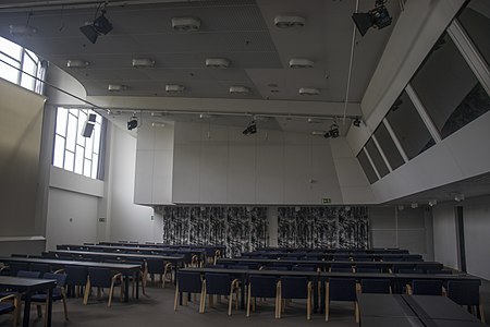 Et mellemstort konferencelokale i Finlandia Hall i Helsinki.