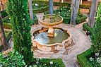 Fontaine patio de Lindaraja Alhambra.jpg