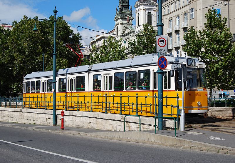 File:Ganz tram Budapest September 2013.JPG