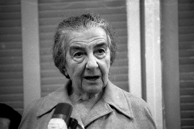 File:Golda Meir speaking at a rally given by the Labour Party for the forthcoming Histadrut Elections (FL50354232).jpg