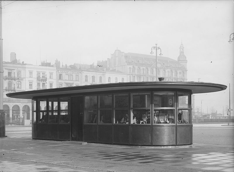 File:HANSif1146 Verkehrspavillon Rathausmarkt.jpg