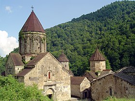 Vue générale du monastère depuis le nord-ouest (de gauche à droite) : Sourp Astvatsatsine, Sourp Stepanos, Sourp Grigor, gavit.