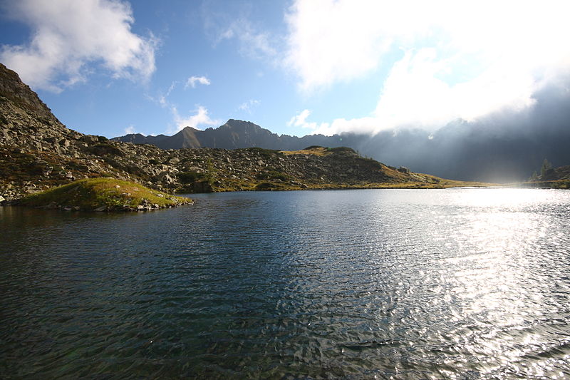 File:Holzkarsee 72424 2014-09-17.JPG