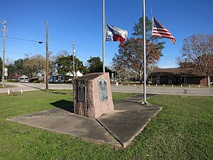 Hungerford TX Marker Stone.jpg