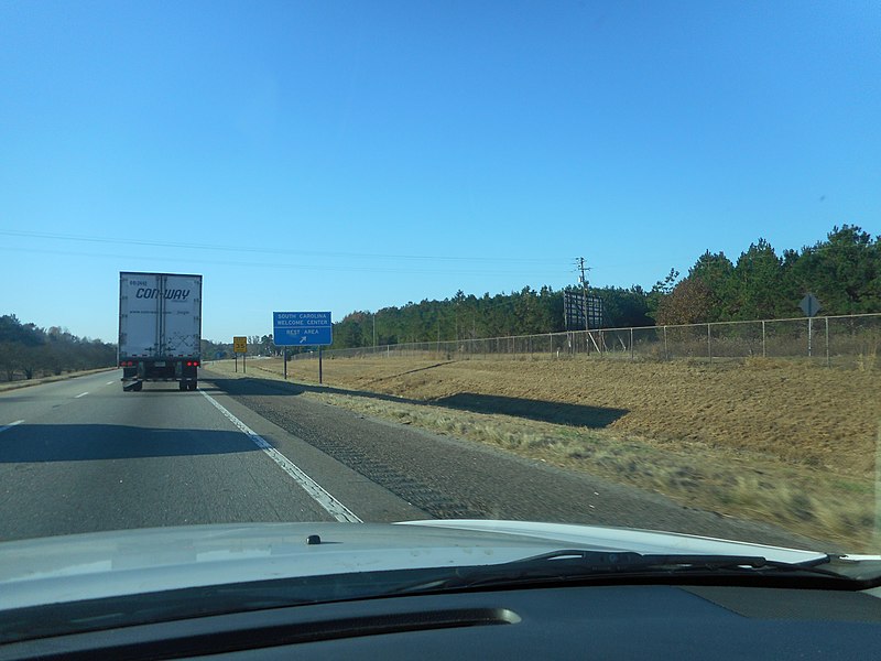 File:I-95 SB South Carolina Welcome Center-2.JPG