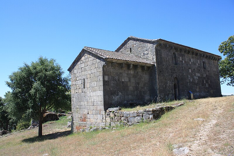 File:Igreja de São Salvador de Ansiães - 06.jpg