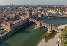 Castel Vecchio Bridge. Italy - Verona - Ponte Scaligero.jpg