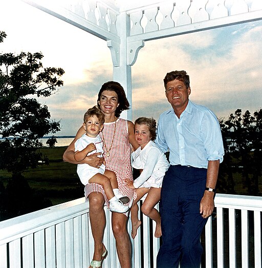 JFK and family in Hyannis Port, 04 August 1962