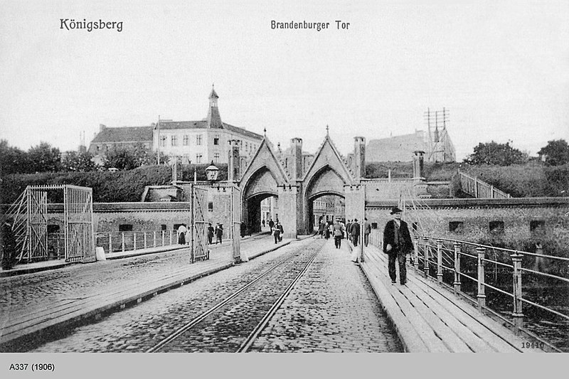 File:Königsberg BrandenburgerTor.jpg