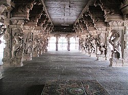 Pillared halls of Kalyana Mandapam, where rare Vijayanagara period images are housed in the sculpted pillars Kallazhagar (21).jpg