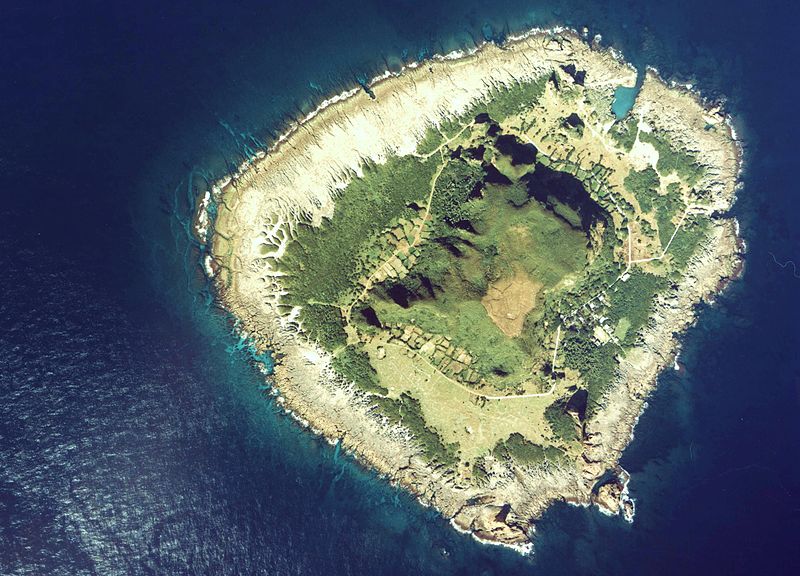 File:Kodakara-Jima Island Aerial Photograph.jpg