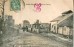 LEGRIX-MAUDUIT -LANDIVY - La gare du Tramway.JPG