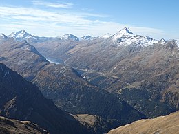 Lago di Lei, Pizzo Stella i Piz Timun widziane z Piz Alv.jpg