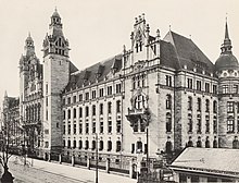 Land- und Amtsgericht, Magdeburg Ansicht Hauptfront (aus Atlas zur Zeitschrift für Bauwesen, hrsg. v. Ministerium der öffentlichen Arbeiten, Jg. 57, 1907).jpg