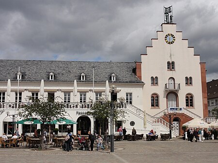 Landau Rathausplatz04