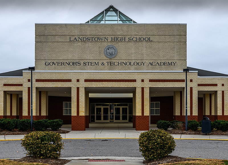 File:Landstown High School Main Entrance.jpg