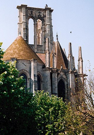 <span class="mw-page-title-main">Basilica of Saint Mathurin</span> Catholic church in northern France