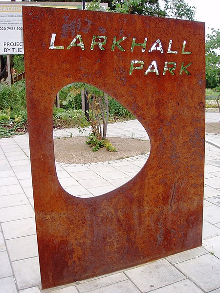 File:Larkhall Park, London Borough of Lambeth, SW8 (2801486910).jpg