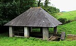 Lavoir de Lanne (Hautes-Pyrénées) 2.jpg