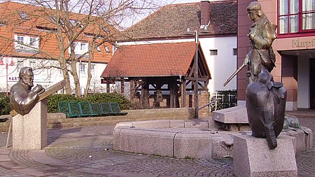 Lederstrumpfbrunnen Edenkoben 1