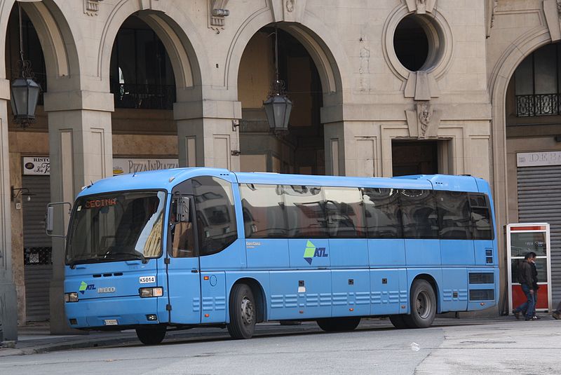 File:Livorno ATL Iveco EuroClass intercity bus K5014 01.JPG