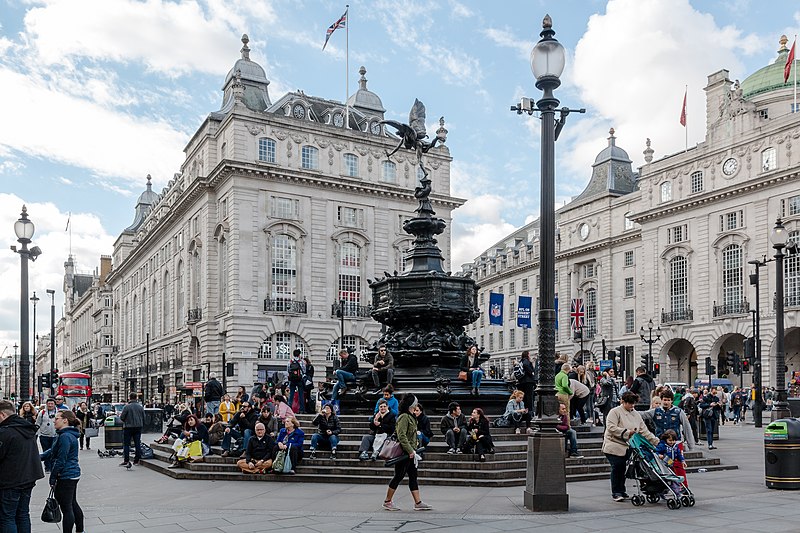 File:London, Piccadilly Circus -- 2016 -- 4866.jpg