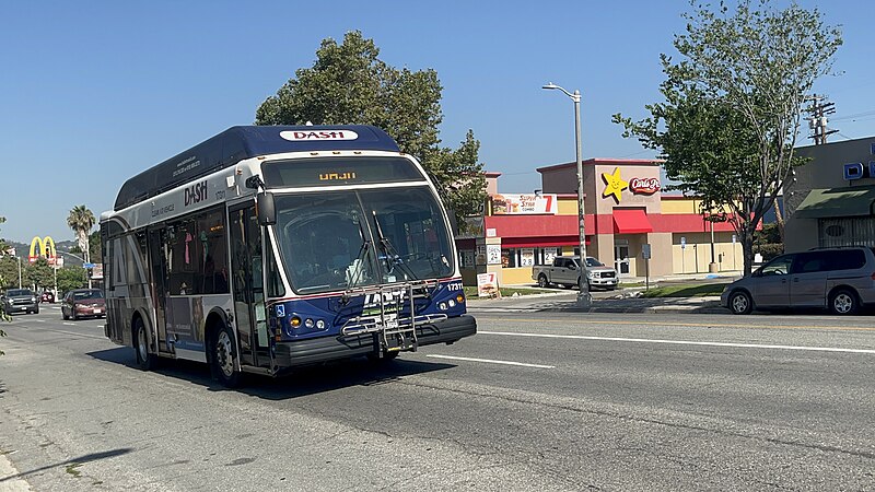 File:Los Angeles Department of Transportation (LADOT) bus at Lincoln Heights.jpg