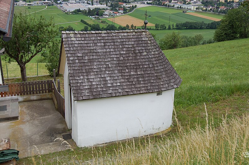 File:Lourdeskapelle beim Kalser.JPG