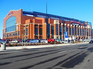 Lucas Oil Stadium in Indianapolis LucasOil.JPG