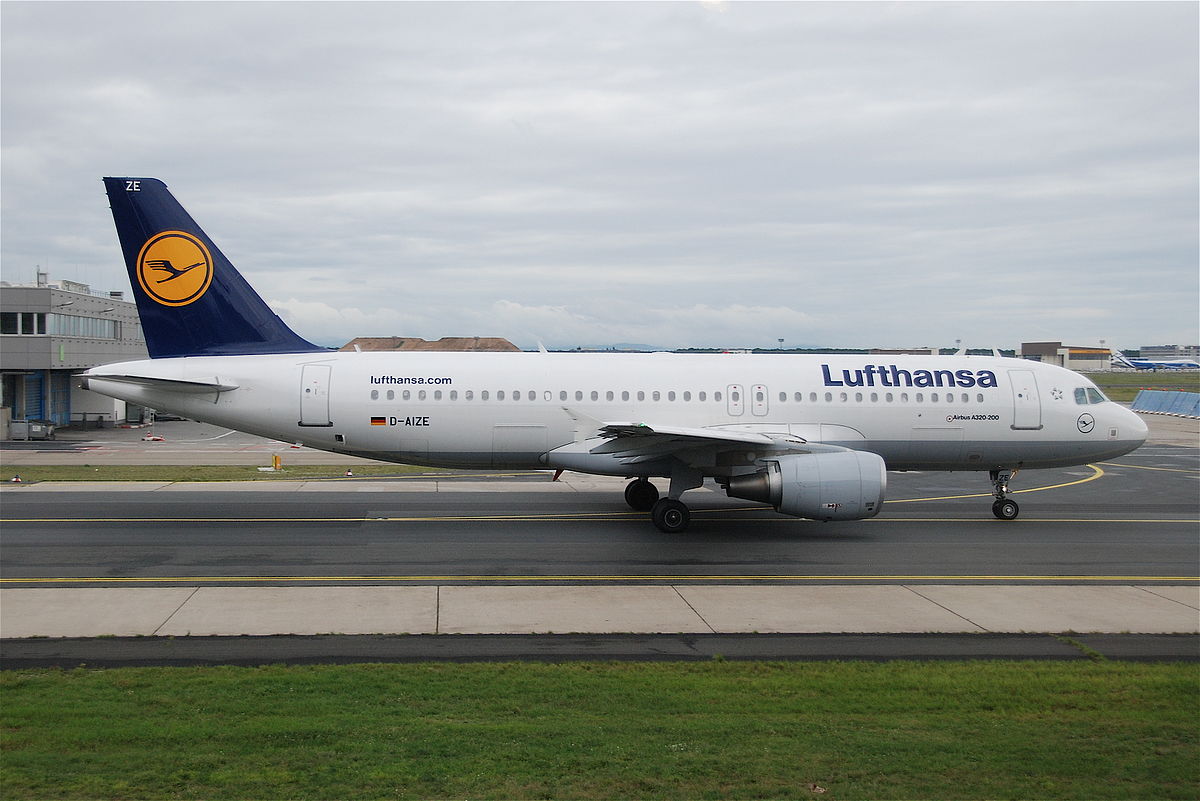 File:Lufthansa Airbus A320-214; D-AIZE@FRA;17.07.2011610de (6059630908).jpg  - Wikimedia Commons