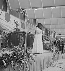 MahaliaJackson1964.jpg