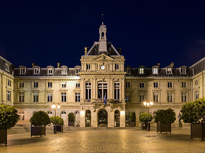 Mairie du 15e Arrondissement at night