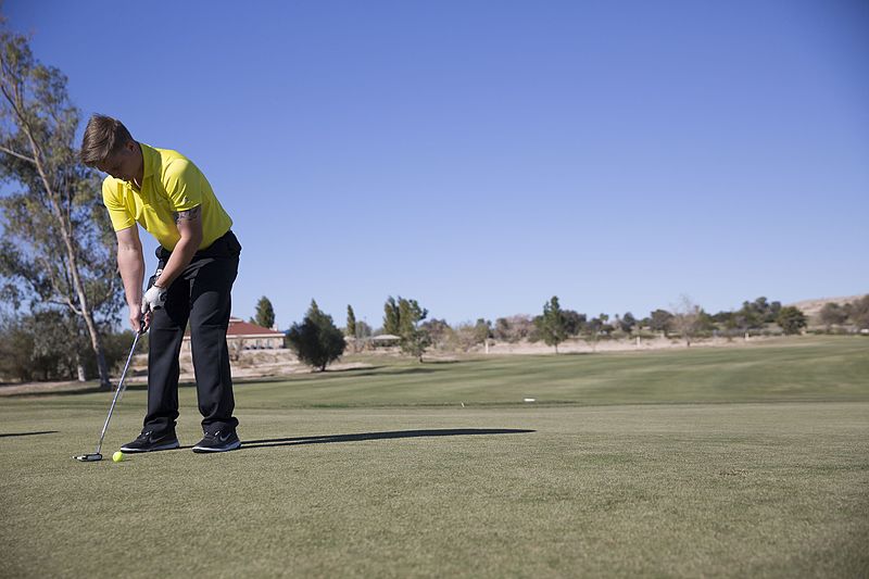 File:Marines compete in CFC Golf Tournament 151106-M-FK786-217.jpg