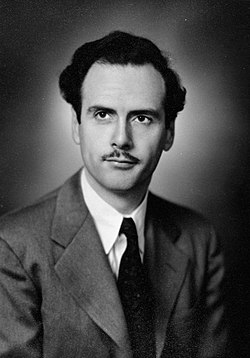 McLuhan in 1945