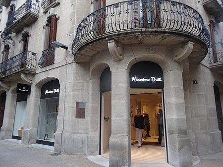 Massimo Dutti a Cal Franquesa 02.jpg