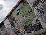 La pintura el 2008, fortament degradada per l'erosió i el vandalisme.